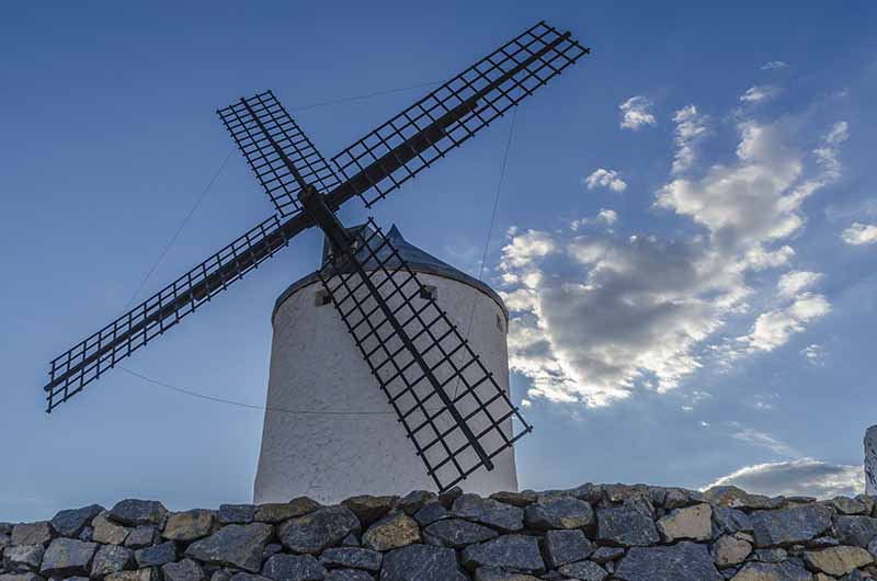 Toledo - Consuegra 31 - molinos de viento.jpg